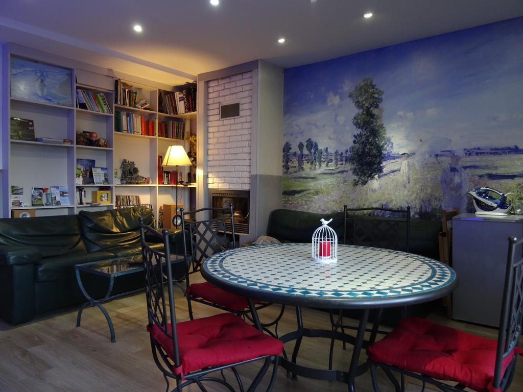 Datcha Bourguignonne, Chambres & Gite Maconge ภายนอก รูปภาพ